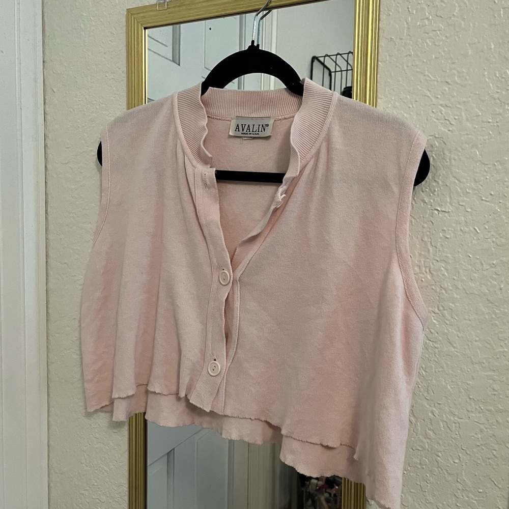 Vintage light pink cut off crop top with buttons